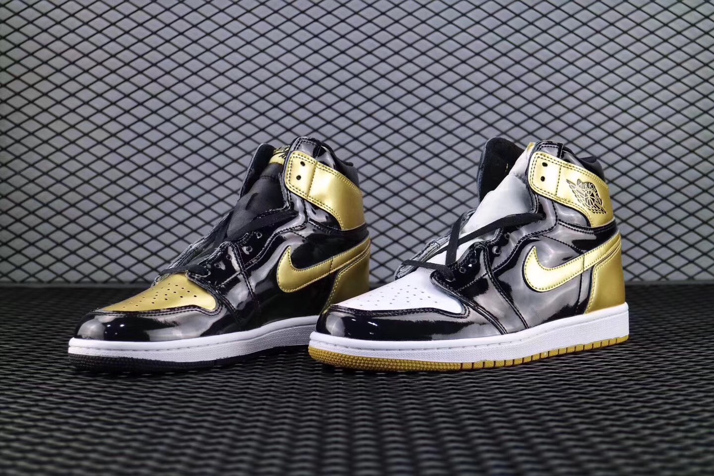 2017 Air Jordan 1 Top3 AJ1 ComplexCon Gold Black White